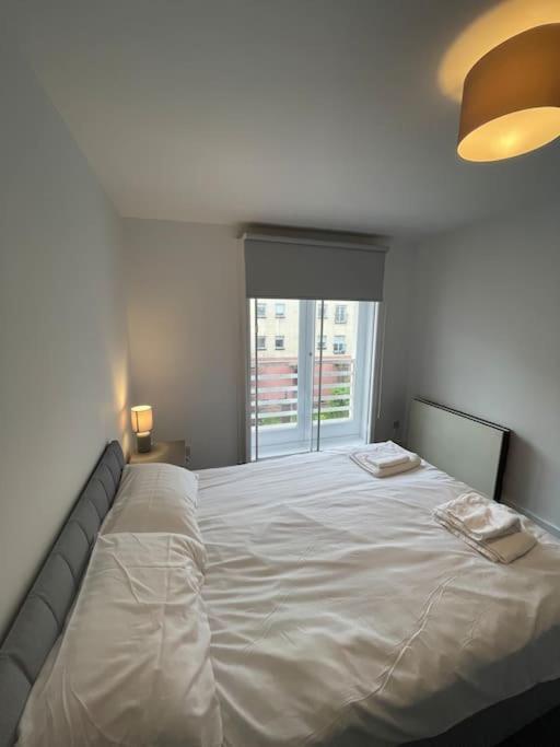 Modern 2 Bedroom City Apartment Glasgow Buitenkant foto